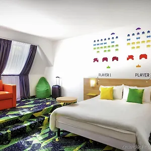 Ibis Styles Center מלון