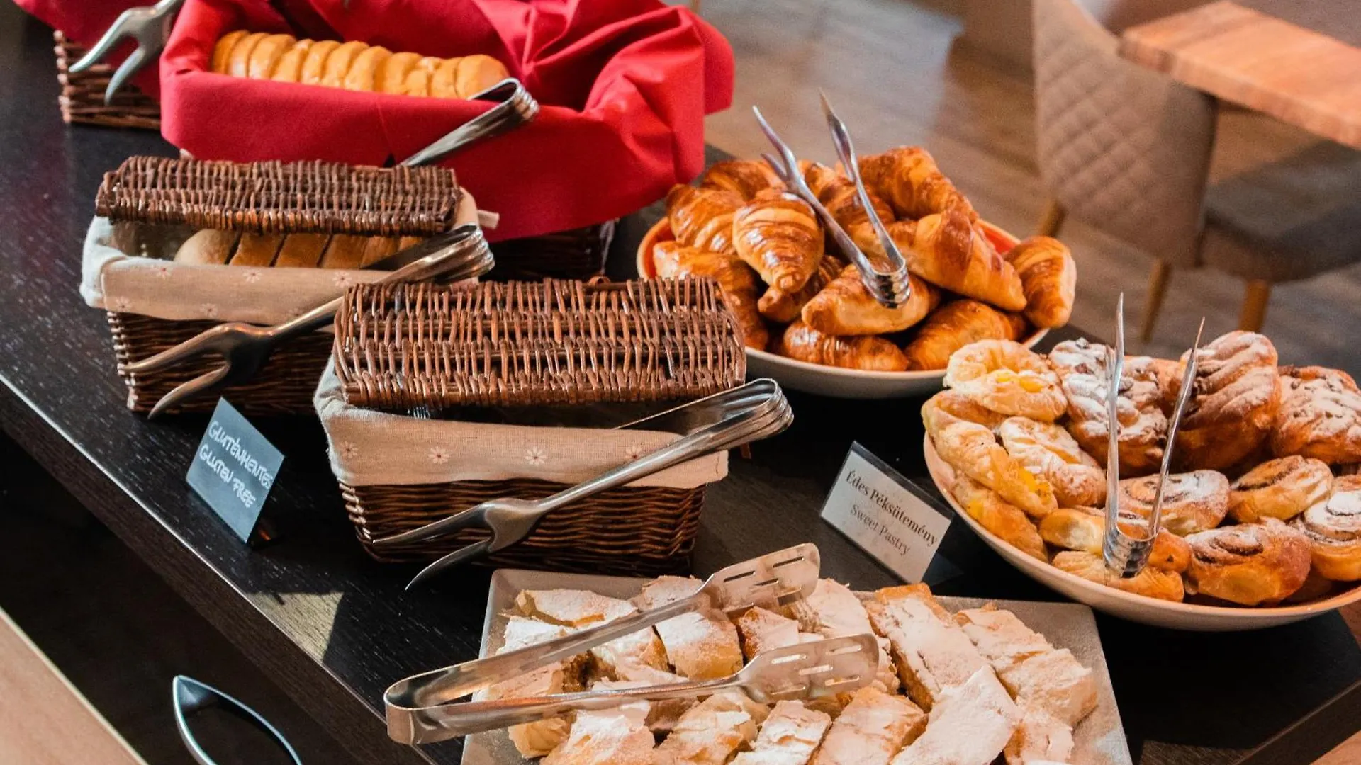 ****  The Hotel Unforgettable - Hotel Tiliana By Homoky Hotels & Spa Budapest Ungern
